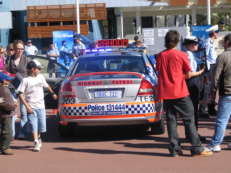 APC3003724391.jpg